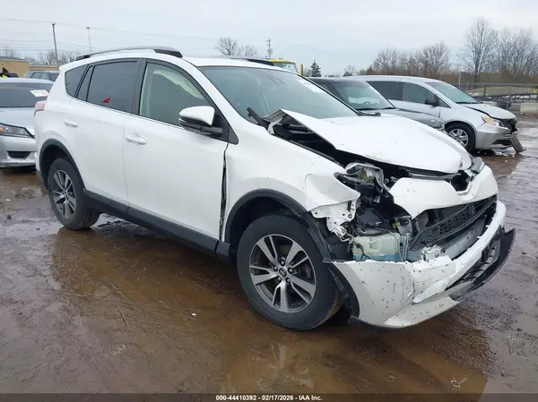 JTMRFREV6JJ255522 2018 TOYOTA RAV 4 - Image 1