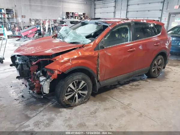 JTMRFREV7GJ099578 2016 TOYOTA RAV 4 - Image 2