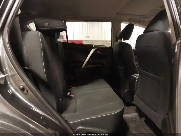JTMRFREV7GJ103645 2016 TOYOTA RAV 4 - Image 8