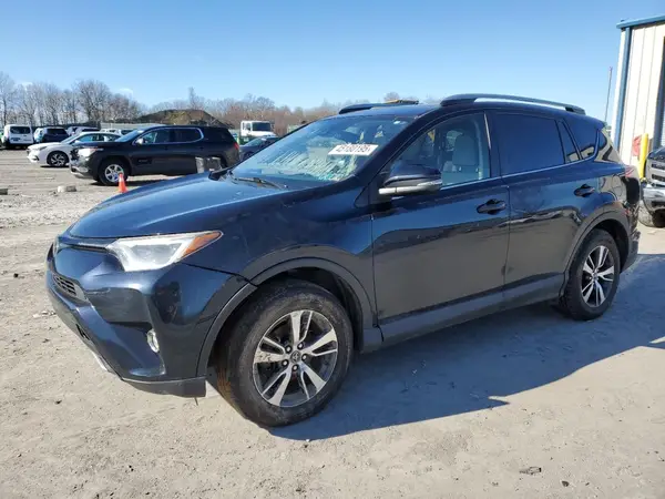 JTMRFREV7HD198529 2017 TOYOTA RAV 4 - Image 1
