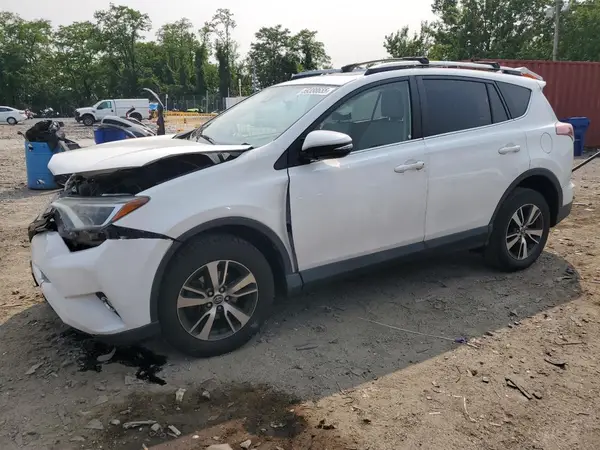JTMRFREV7HD206676 2017 TOYOTA RAV 4 - Image 1