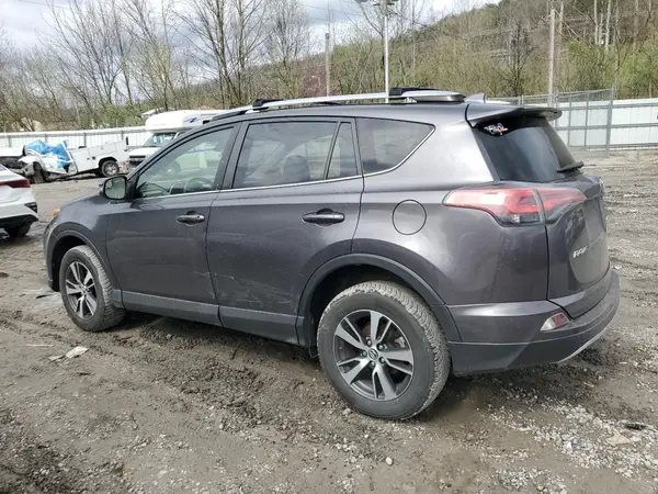 JTMRFREV7HJ116199 2017 TOYOTA RAV 4 - Image 2