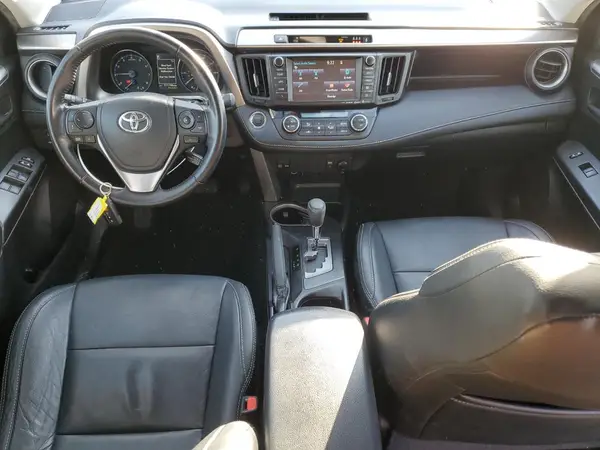 JTMRFREV7HJ125890 2017 TOYOTA RAV 4 - Image 8