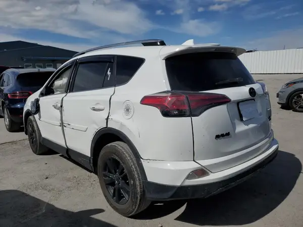 JTMRFREV7HJ136534 2017 TOYOTA RAV 4 - Image 2