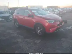 JTMRFREV7HJ157318 2017 TOYOTA RAV 4