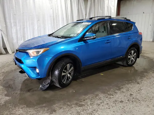 JTMRFREV7HJ714275 2017 TOYOTA RAV 4 - Image 1