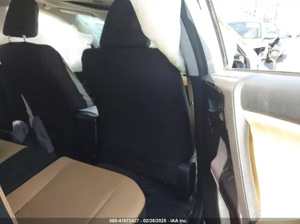 JTMRFREV7HJ716723 2017 TOYOTA RAV 4 - Image 8
