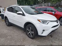 JTMRFREV7JD232555 2018 TOYOTA RAV 4