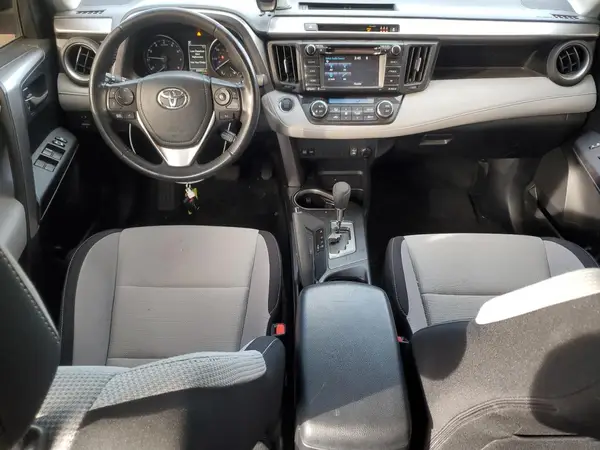 JTMRFREV7JD240218 2018 TOYOTA RAV 4 - Image 8