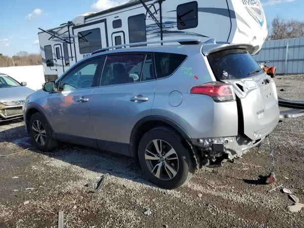 JTMRFREV7JJ193189 2018 TOYOTA RAV 4 - Image 2
