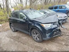 JTMRFREV7JJ201727 2018 TOYOTA RAV 4