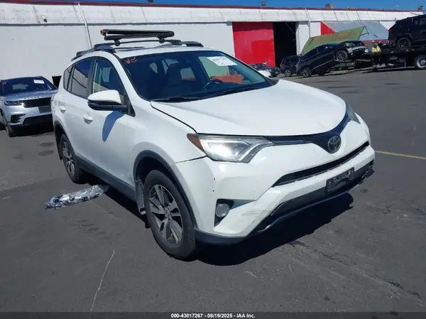 JTMRFREV7JJ206944 2018 TOYOTA RAV 4 - Image 1