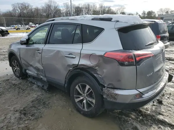 JTMRFREV7JJ233058 2018 TOYOTA RAV 4 - Image 2