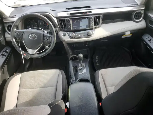 JTMRFREV7JJ233058 2018 TOYOTA RAV 4 - Image 8