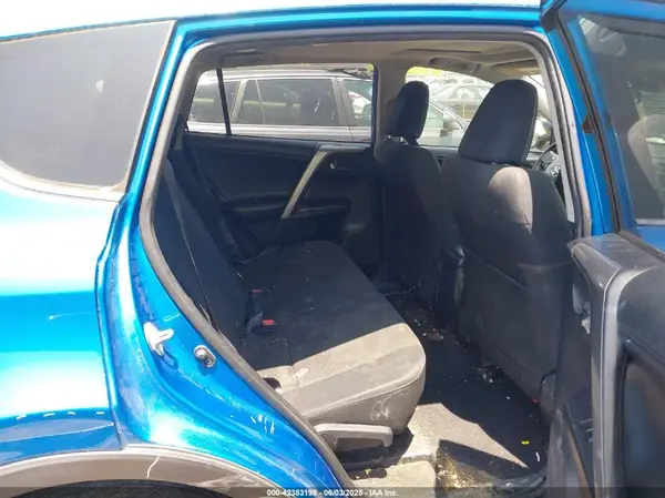 JTMRFREV7JJ722446 2018 TOYOTA RAV 4 - Image 8