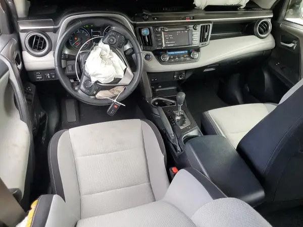 JTMRFREV7JJ723774 2018 TOYOTA RAV 4 - Image 8