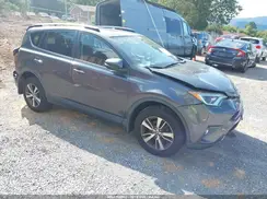 JTMRFREV7JJ725766 2018 TOYOTA RAV 4