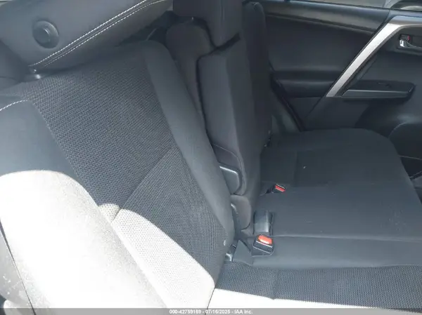JTMRFREV8HD200045 2017 TOYOTA RAV 4 - Image 8