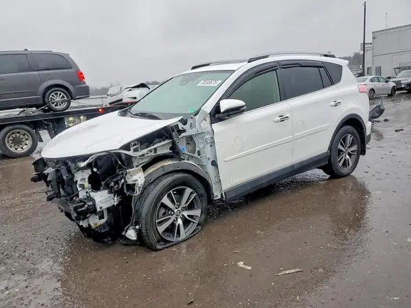 JTMRFREV8HD202832 2017 TOYOTA RAV 4 - Image 1