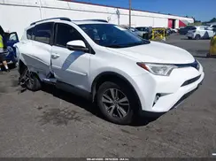 JTMRFREV8HD204175 2017 TOYOTA RAV 4
