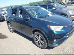 JTMRFREV8HD204984 2017 TOYOTA RAV 4