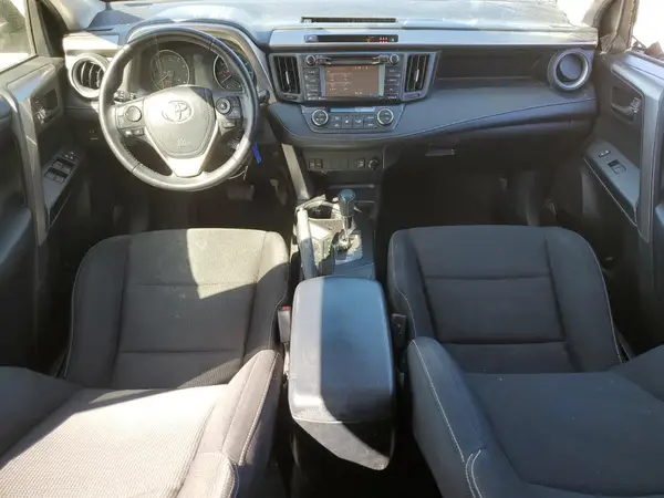 JTMRFREV8HD206511 2017 TOYOTA RAV 4 - Image 8