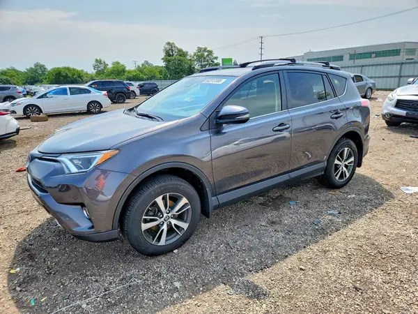JTMRFREV8HJ117801 2017 TOYOTA RAV 4 - Image 1
