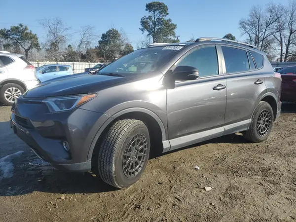 JTMRFREV8HJ117846 2017 TOYOTA RAV 4 - Image 1
