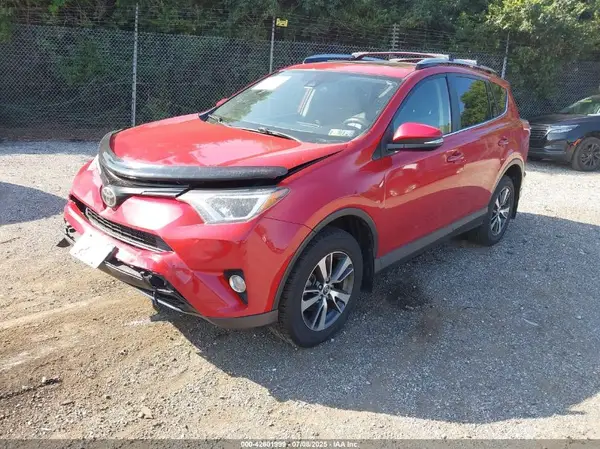 JTMRFREV8HJ123081 2017 TOYOTA RAV 4 - Image 2
