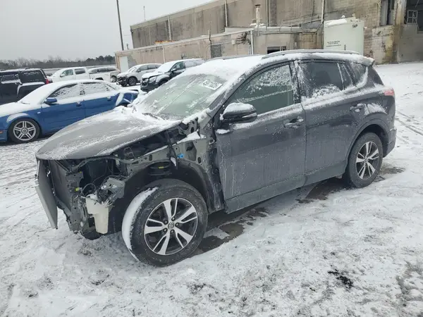 JTMRFREV8HJ700627 2017 TOYOTA RAV 4 - Image 1