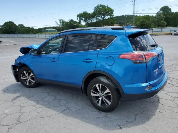 JTMRFREV8JJ205933 2018 TOYOTA RAV 4 - Image 2