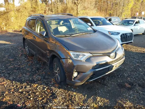JTMRFREV8JJ242092 2018 TOYOTA RAV 4 - Image 1