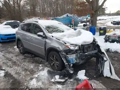 JTMRFREV8JJ252377 2018 TOYOTA RAV 4