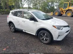 JTMRFREV8JJ724626 2018 TOYOTA RAV 4