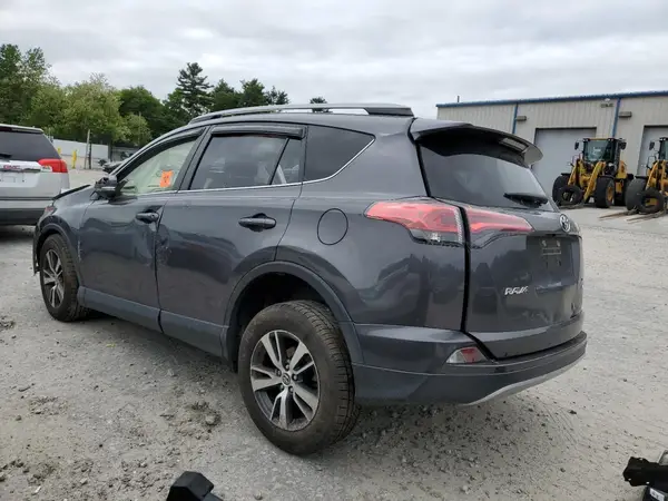 JTMRFREV8JJ748005 2018 TOYOTA RAV 4 - Image 2