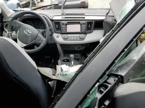 JTMRFREV8JJ748005 2018 TOYOTA RAV 4 - Image 8