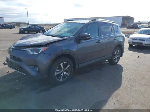 JTMRFREV9GJ094009 2016 TOYOTA RAV 4 - Image 2