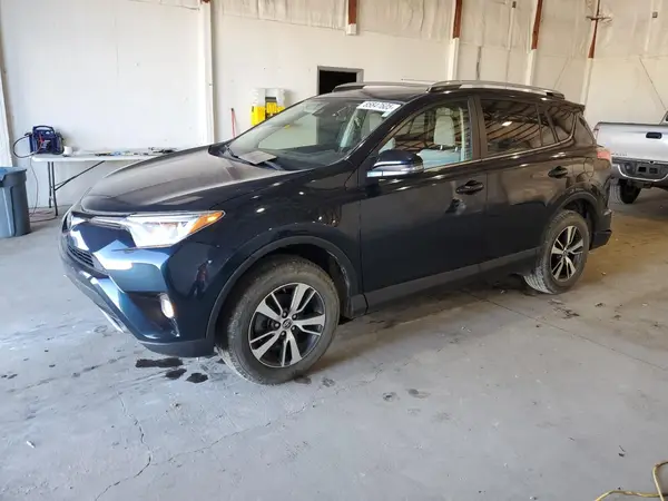 JTMRFREV9HJ110081 2017 TOYOTA RAV 4 - Image 1