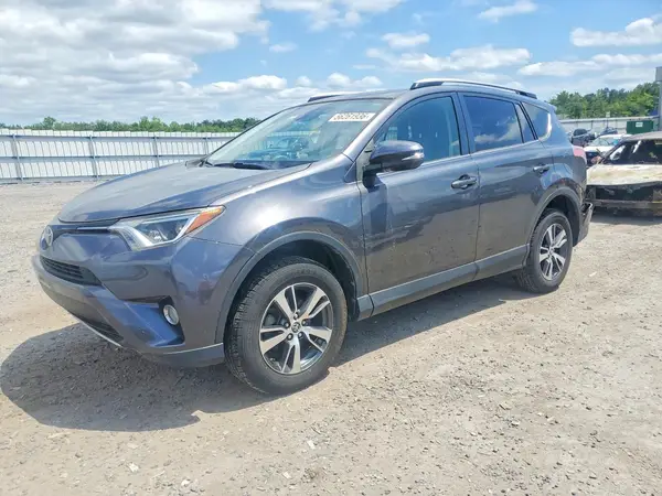 JTMRFREV9HJ121971 2017 TOYOTA RAV 4 - Image 1