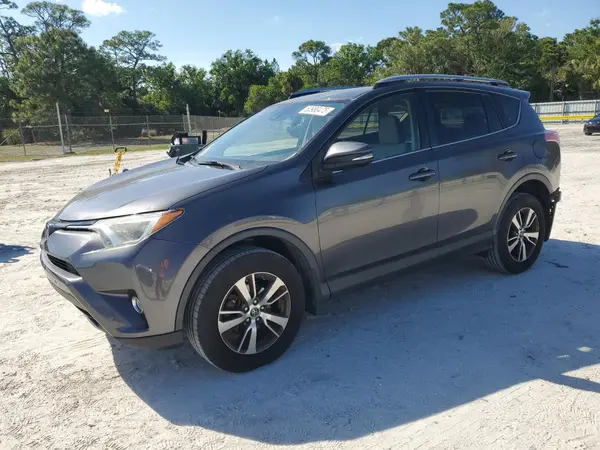 JTMRFREV9HJ143825 2017 TOYOTA RAV 4 - Image 1