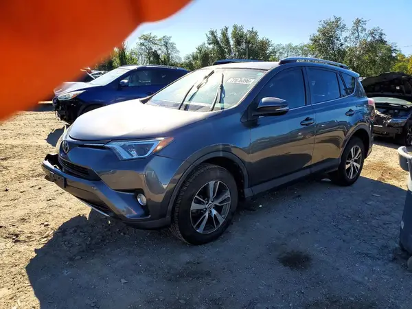 JTMRFREV9HJ166750 2017 TOYOTA RAV 4 - Image 1