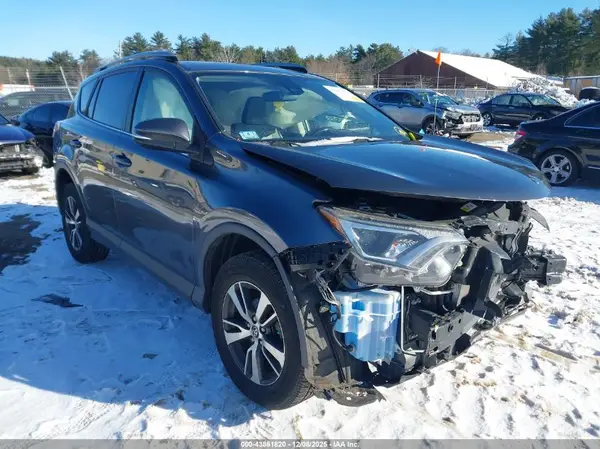 JTMRFREV9JD234792 2018 TOYOTA RAV 4 - Image 1