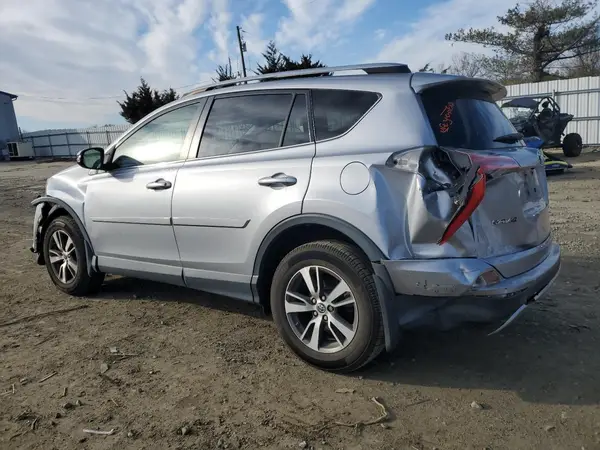 JTMRFREV9JD234906 2018 TOYOTA RAV 4 - Image 2