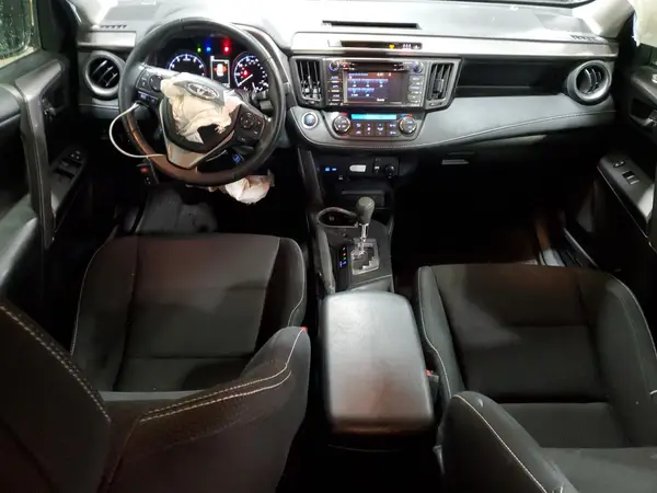 JTMRFREV9JD240656 2018 TOYOTA RAV 4 - Image 8