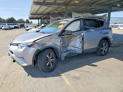 JTMRFREV9JD257425 2018 TOYOTA RAV 4