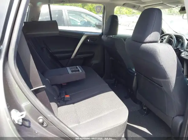 JTMRFREV9JJ188897 2018 TOYOTA RAV 4 - Image 8
