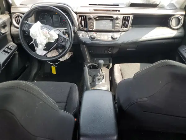 JTMRFREV9JJ192190 2018 TOYOTA RAV 4 - Image 8