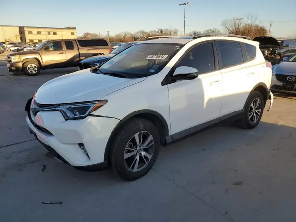 JTMRFREV9JJ216228 2018 TOYOTA RAV 4 - Image 1