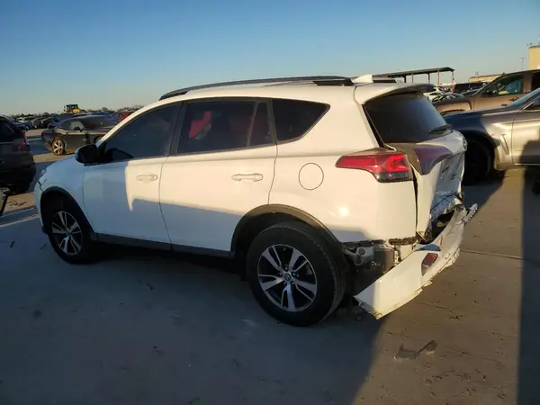 JTMRFREV9JJ216228 2018 TOYOTA RAV 4 - Image 2