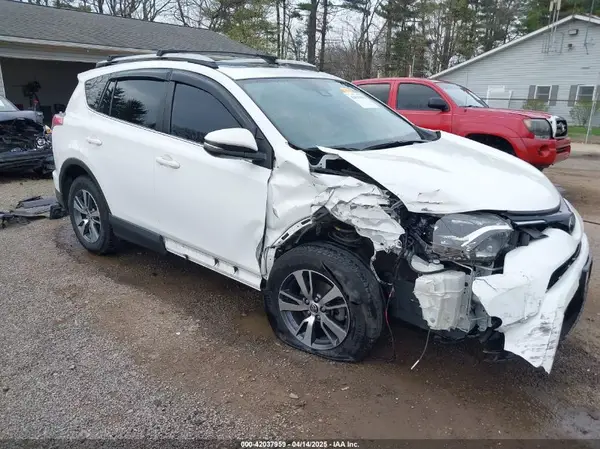 JTMRFREV9JJ218173 2018 TOYOTA RAV 4 - Image 1